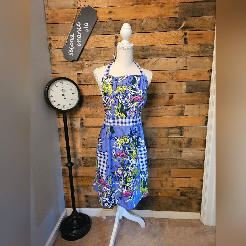 Blue gingham and floral  cottage apron with pockets size OS